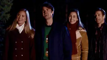 Задник до фильму"Everything Christmas" #1132006