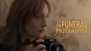 Задник до фильму"The Funeral Photographer" #452420