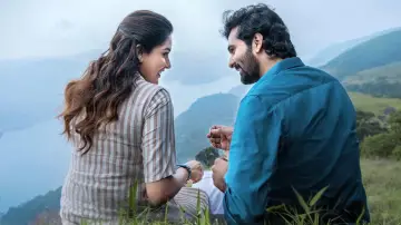 Задник до фильму"ലിറ്റില്‍ ഹാര്‍ട്‍സ്" #1114094