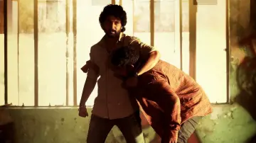 Задник до фильму"స‌రిపోదా శ‌నివారం" #897010