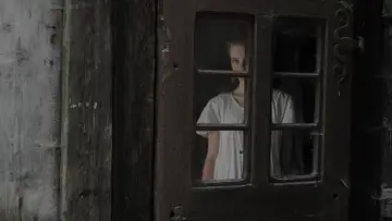 Задник до фільму "Лоре" #708297