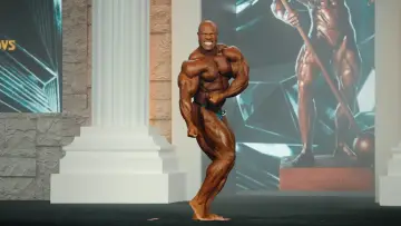 Задник до фильму"Breaking Olympia: The Phil Heath Story" #435288