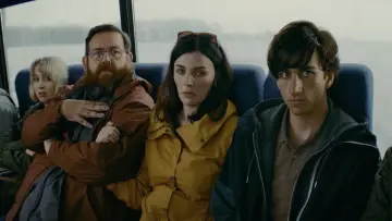 Задник до фильму"Get Away" #663597