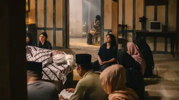 Задник до фільму "Perempuan Pembawa Sial" #962304