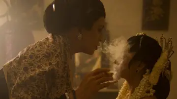 Задник до фільму "Perempuan Pembawa Sial" #962306