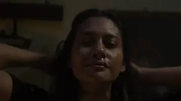 Задник до фільму "Perempuan Pembawa Sial" #962318