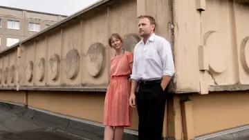 Задник до фильму"Два до одного" #560735
