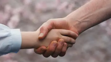 Задник до фильму"Сім