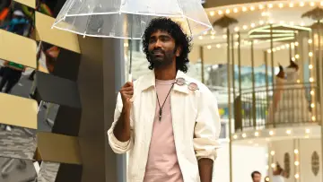 Задник до фільму "லவ் இன்சூரன்ஸ் கம்பெனி" #829246