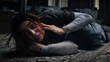 Задник до фильму"Evil Dead Burn" #1153965