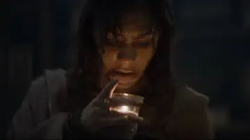 Задник до фильму"Evil Dead Burn" #909474