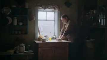 Задник до фільму "Сірі бджоли" #694427