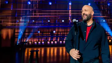 Задник до фильму"Kevin James: Irregardless" #196127