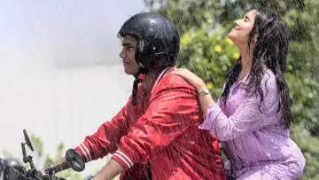 Задник до фільму "நிலவுக்கு என் மேல் என்னடி கோபம்" #1567572