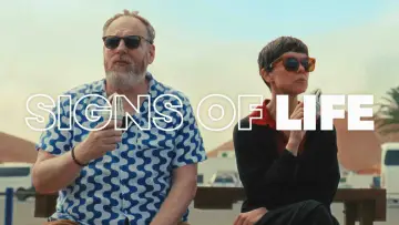 Задник до фильму"Signs of Life" #1139860