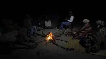 Задник до фільму "As noites ainda cheiram á pôlvora" #1015859