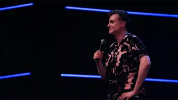Задник до фільму "Arnaud Soly: Stand Up" #200395