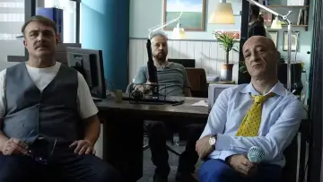 Задник до фильму"Bang Bank - L