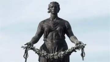 Задник до фільму "Leningrad. Stimmen einer belagerten Stadt" #984500