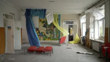 Задник до фільму "Мирні люди" #1016425