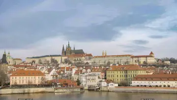Задник до фильму"Maria Theresias dunkle Seite – Die Vertreibung der Juden aus Prag" #199453