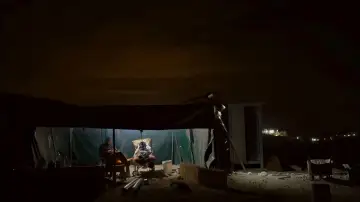 Задник до фільму "لا أرض أخرى" #612154