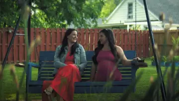 Задник до фільму "She Looks Like Me" #1057984