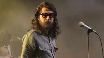 Задник до фильму"Cem Karaca