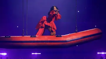 Задник до фильму"Apple Music Live: SZA" #366773
