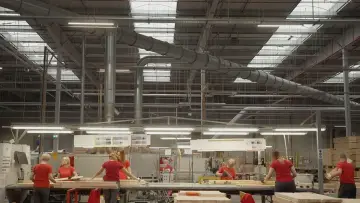 Задник до фільму "Ikea, le seigneur des forêts" #1011314
