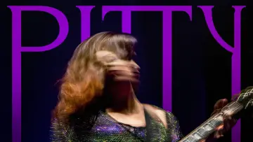 Задник до фильму"Pitty: ACNXX Ao Vivo em Salvador" #351298
