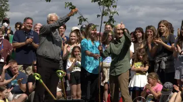 Задник до фильму"Jane Goodall: Reasons for Hope" #357581