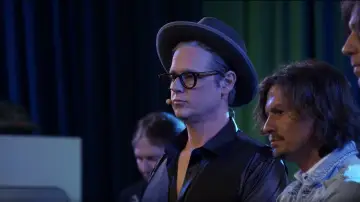 Задник до фильму"The 11th Annual On Cinema Oscar Special LIVE from AmatoCon" #1015352