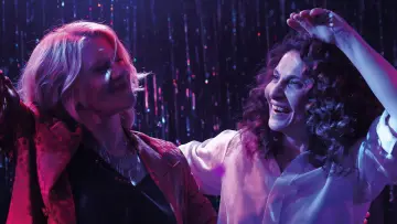 Задник до фильму"What a Feeling" #1077585