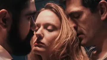 Задник до фільму "Tres extraños" #1015794