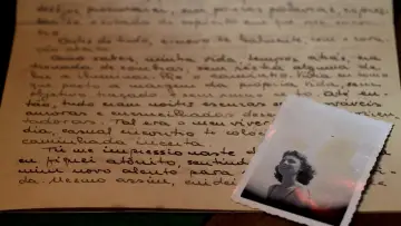 Задник до фильму"Compram-se Memórias e Cartas de Amor" #473848