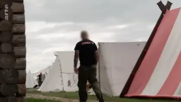 Задник до фільму "Rechtsextreme in der Wikingerszene" #356638