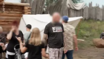 Задник до фільму "Rechtsextreme in der Wikingerszene" #356644