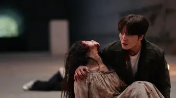 Задник до фільму "신사: 악귀의 속삭임" #541148