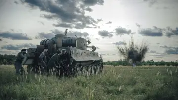 Задник до фильму"Der Tiger" #511179