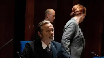 Задник до фільму "Am Abgrund" #409959