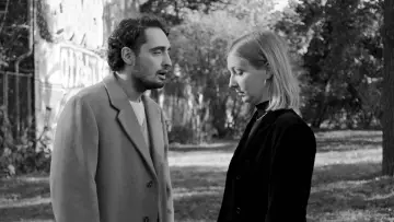 Задник до фільму "The Actor The Liar The Murderer" #443372