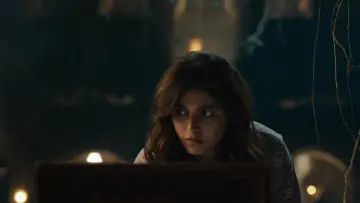 Задник до фильму"గీతాంజలి మళ్లీ వచ్చింది" #401786