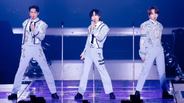 Задник до фильму"SHINee WORLD VI [PERFECT ILLUMINATION] JAPAN FINAL LIVE in TOKYO DOME" #1049204