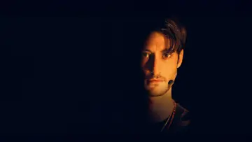 Задник до фільму "Гуру" #909757