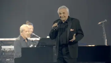 Задник до фильму"Michel Sardou : Je me souviens d