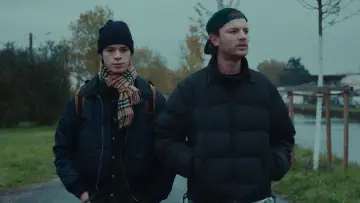 Задник до фільму "Météors" #668178