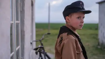 Задник до фільму "Амрум" #726450