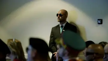 Задник до фільму "Micronations" #832096