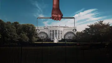 Задник до фильму"Hip-Hop and the White House" #467741